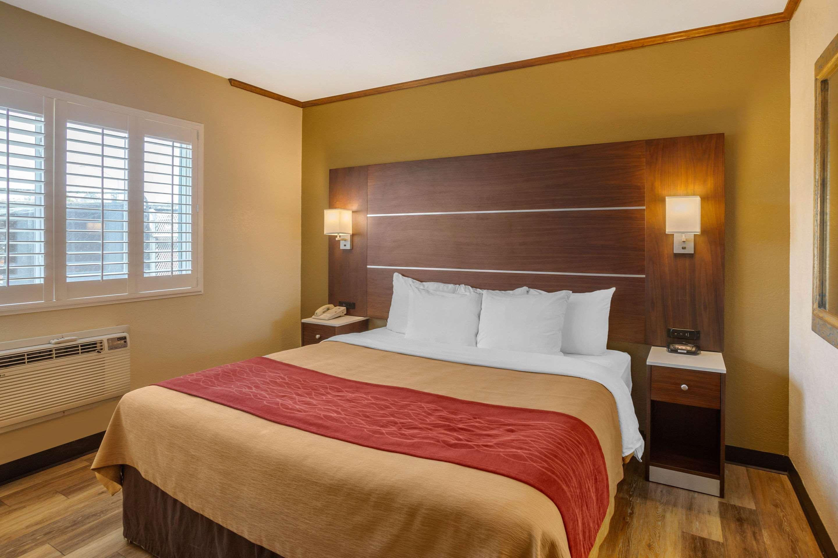 Comfort Inn San Diego Airport At The Harbor מראה חיצוני תמונה
